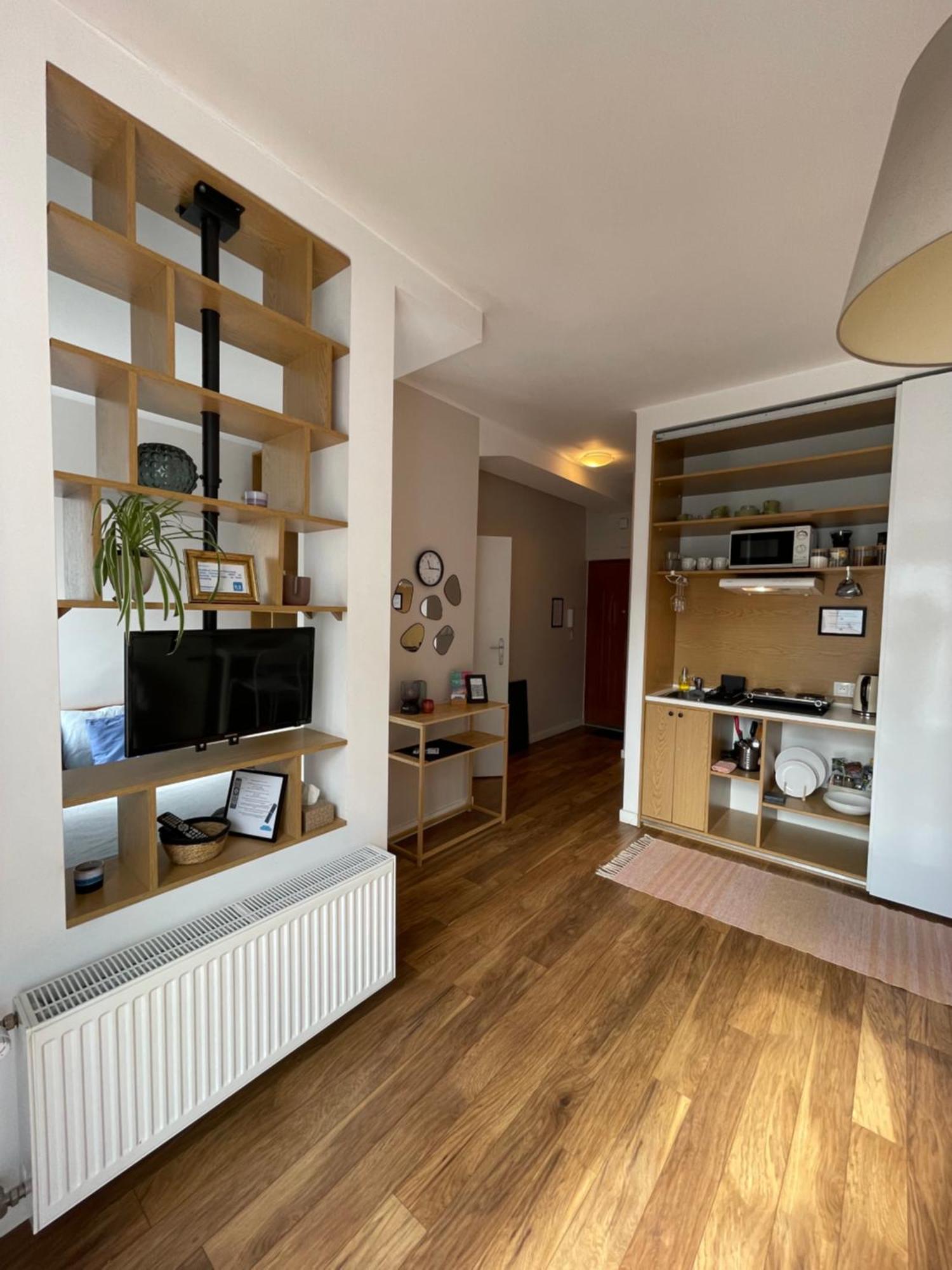 Studio W Centrum Warszawy Ulica Chmielna - 500M Od Dworca Centralnego - By Good Sleeping 华沙 外观 照片
